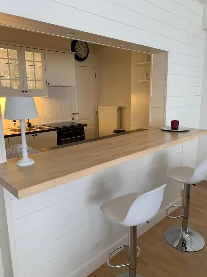 Perfect Gelegen Appartement Met Gratis Parkeerplaats Ostend 0*,  Belgium