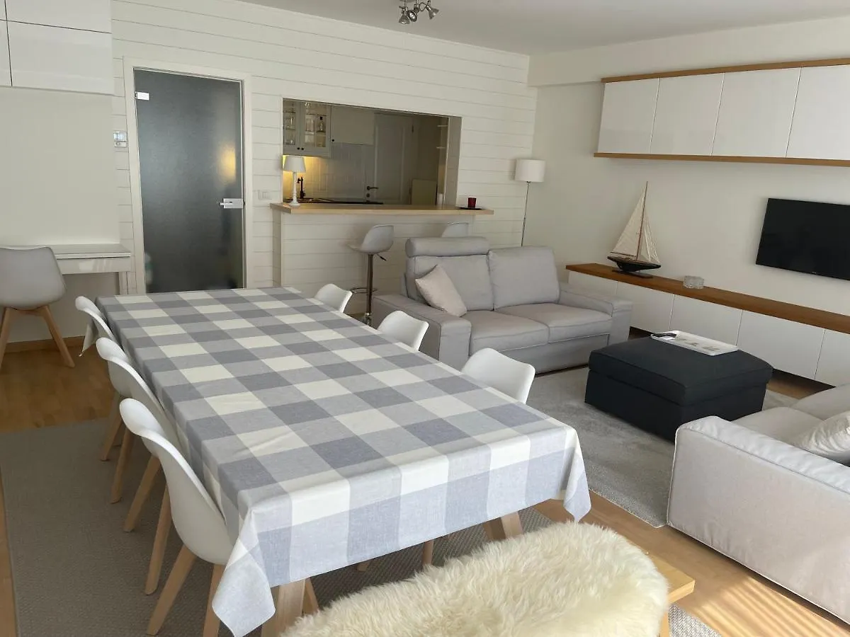 Perfect Gelegen Appartement Met Gratis Parkeerplaats Ostend Apartment